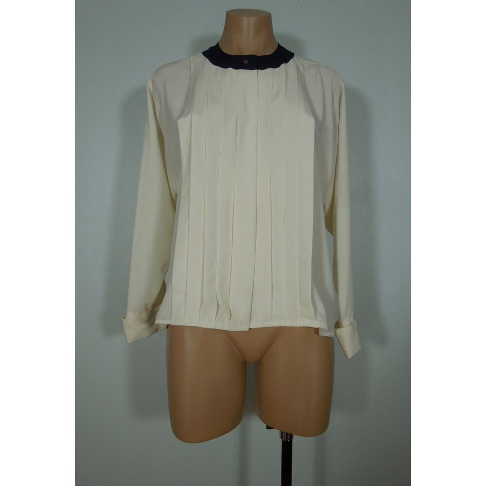 TALBOTS Blouse size 6P Petite Collection Creme Pleated